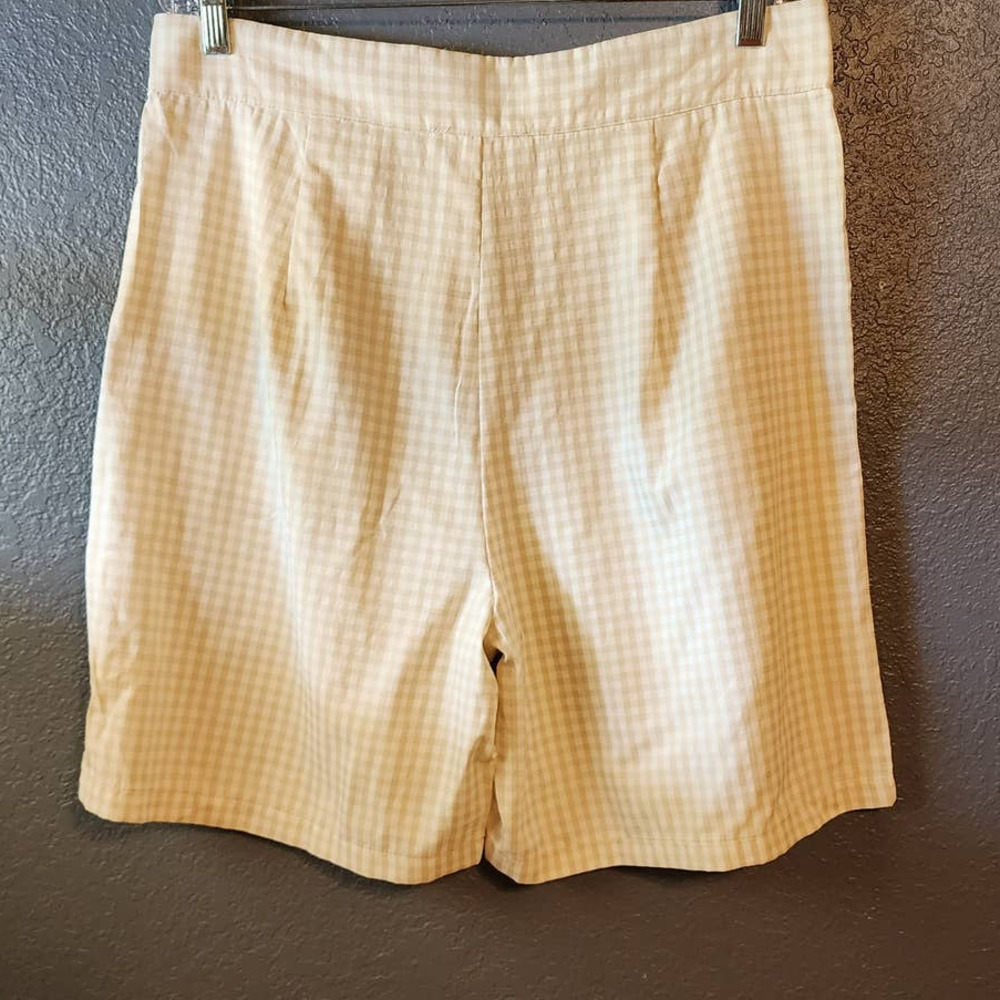 Cyrus Women's Taupe Gingham High Waist Shorts Size 8